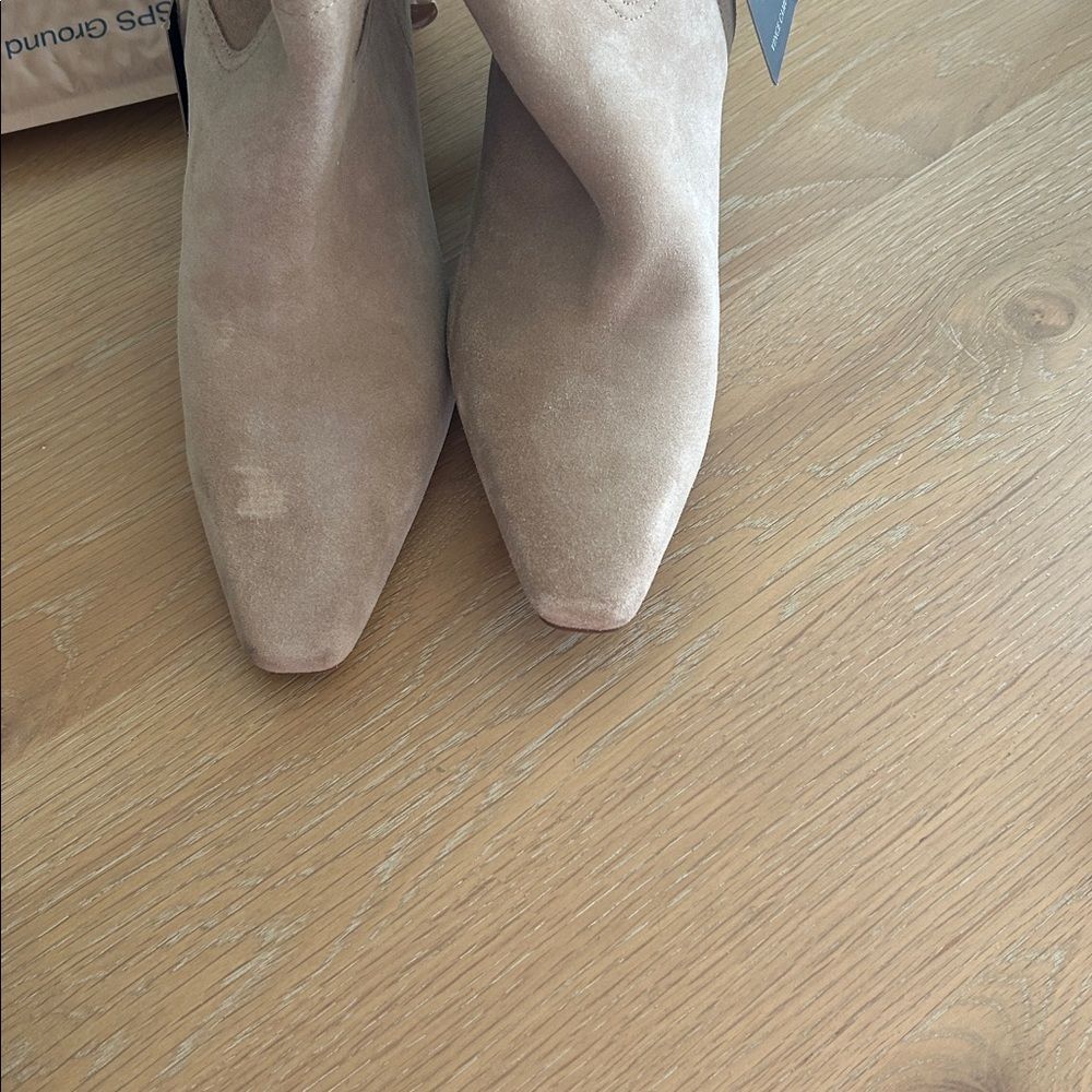 Vince Camuto Casey Boot Knee High Beige Suede Block Heel Size 8, NWT, no box - Picture 8 of 8